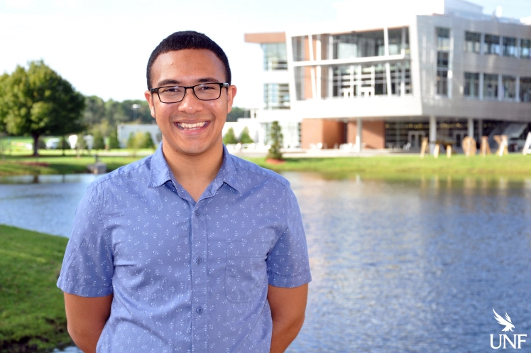 LuisPuesan0086 copy copy